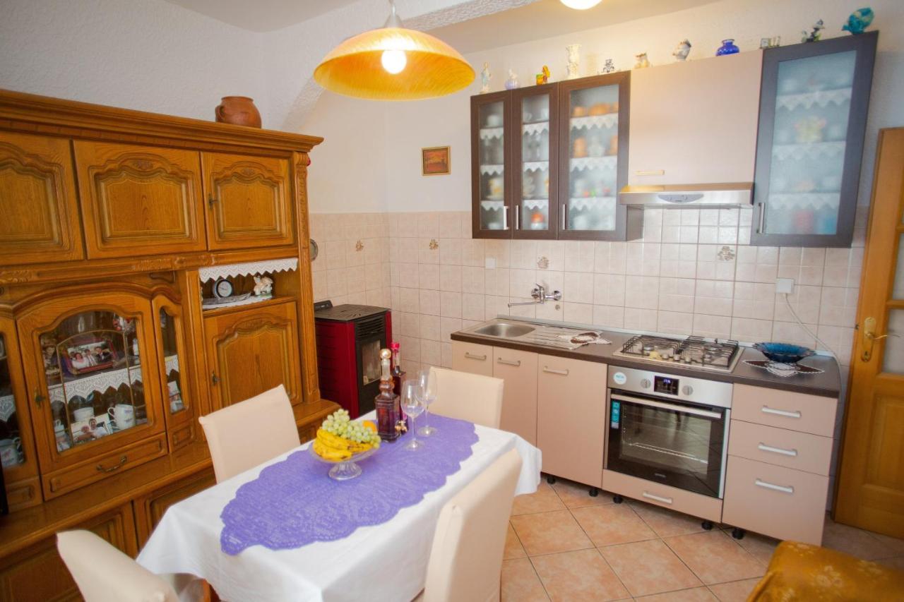 Apartments By The Sea Metajna, Pag - 6522 Zubovići Екстериор снимка