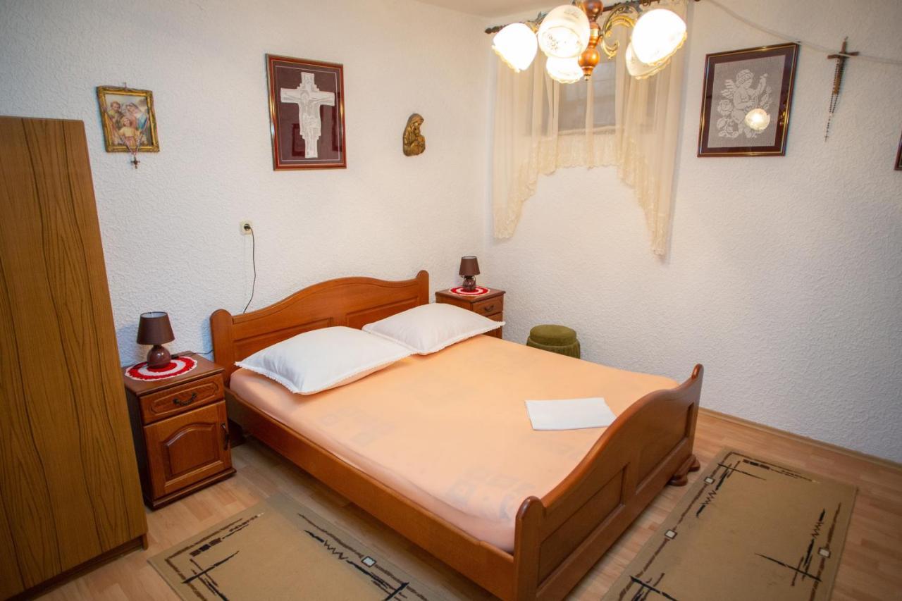 Apartments By The Sea Metajna, Pag - 6522 Zubovići Екстериор снимка