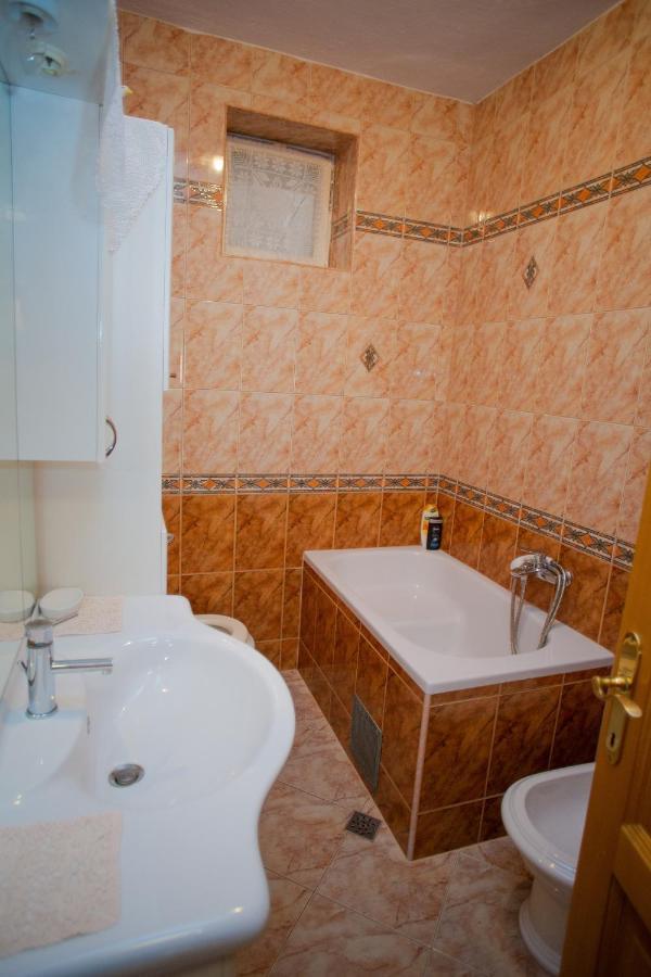 Apartments By The Sea Metajna, Pag - 6522 Zubovići Екстериор снимка