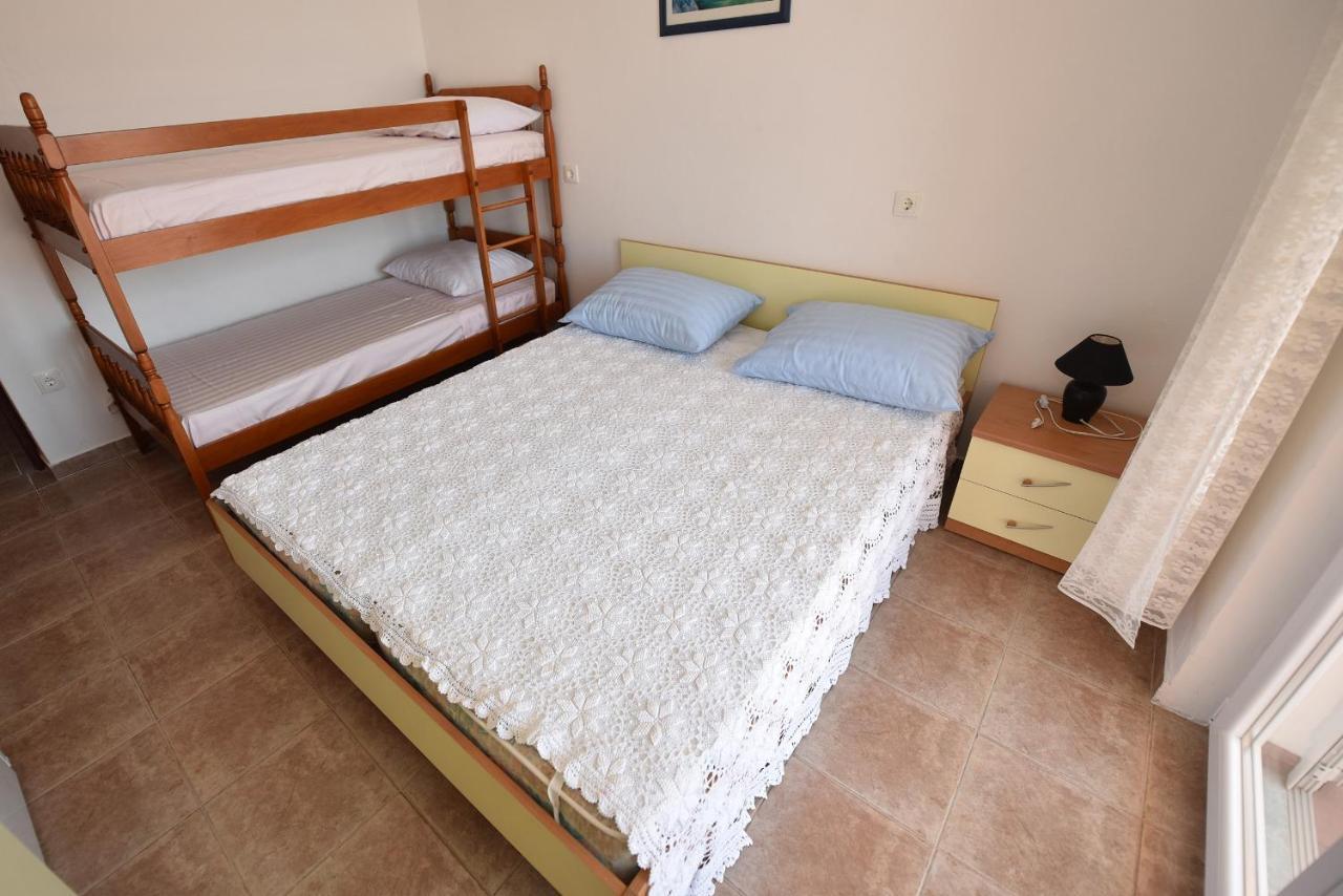 Apartments By The Sea Metajna, Pag - 6522 Zubovići Екстериор снимка