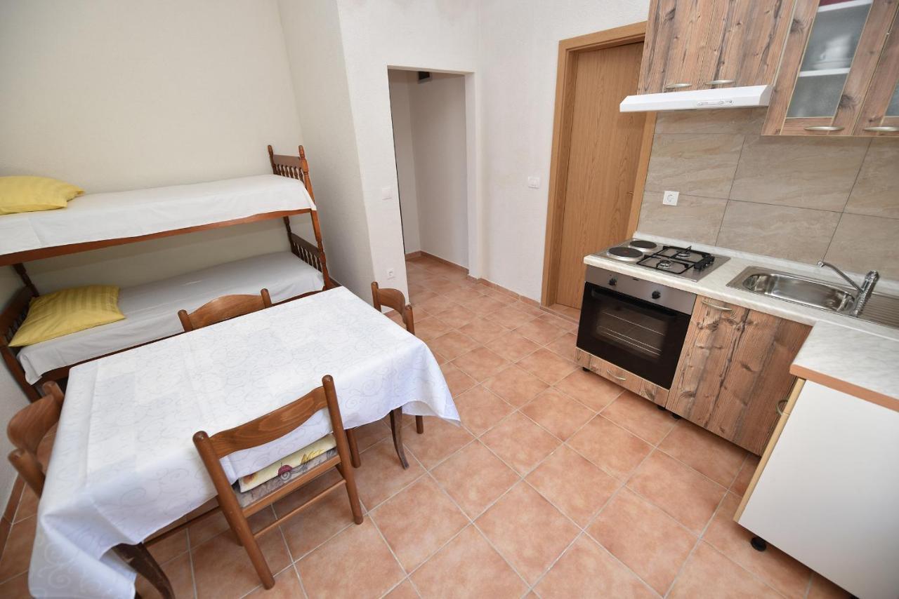 Apartments By The Sea Metajna, Pag - 6522 Zubovići Стая снимка
